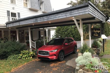 Infiniti QX50 2020, trois quarts avant