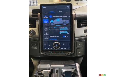 Ford F-150 Lightning, multimedia screen