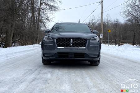 2021 Lincoln Corsair, front