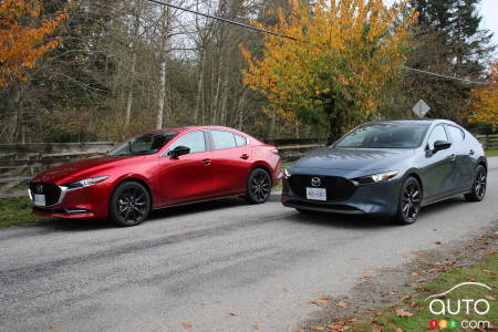 The 2021 Mazda3 Turbo, in red and in grey