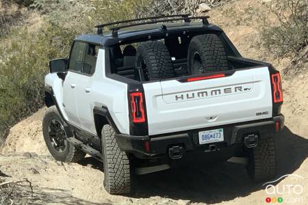 2022 GMC Hummer EV, tailgate