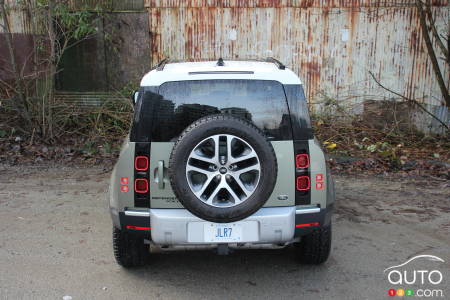 Land Rover Defender 2021, arrière