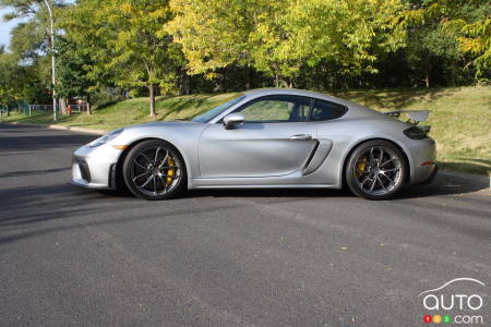 Porsche 718 Cayman GT4 2020, profil