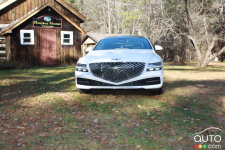 2021 Genesis G80, front