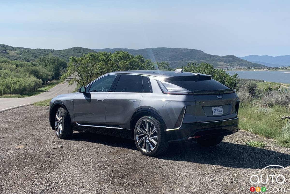 Le Cadillac Lyriq, de profil