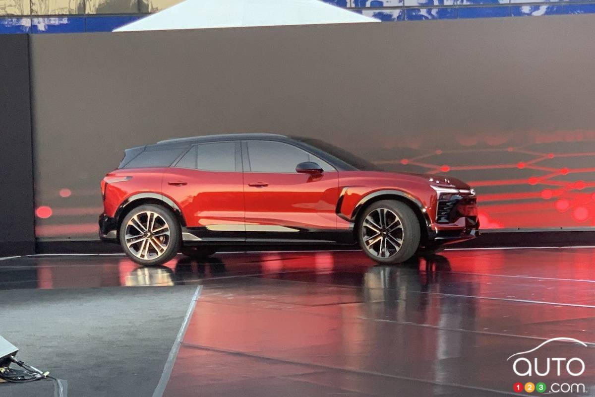 Chevrolet Blazer EV 2024, profil