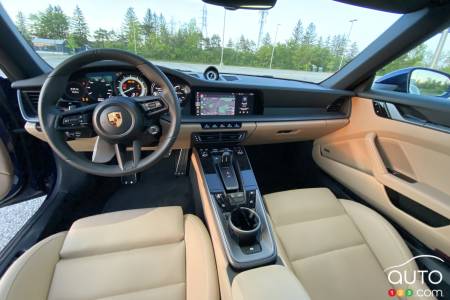 2021 Porsche 911 Targa 4, interior