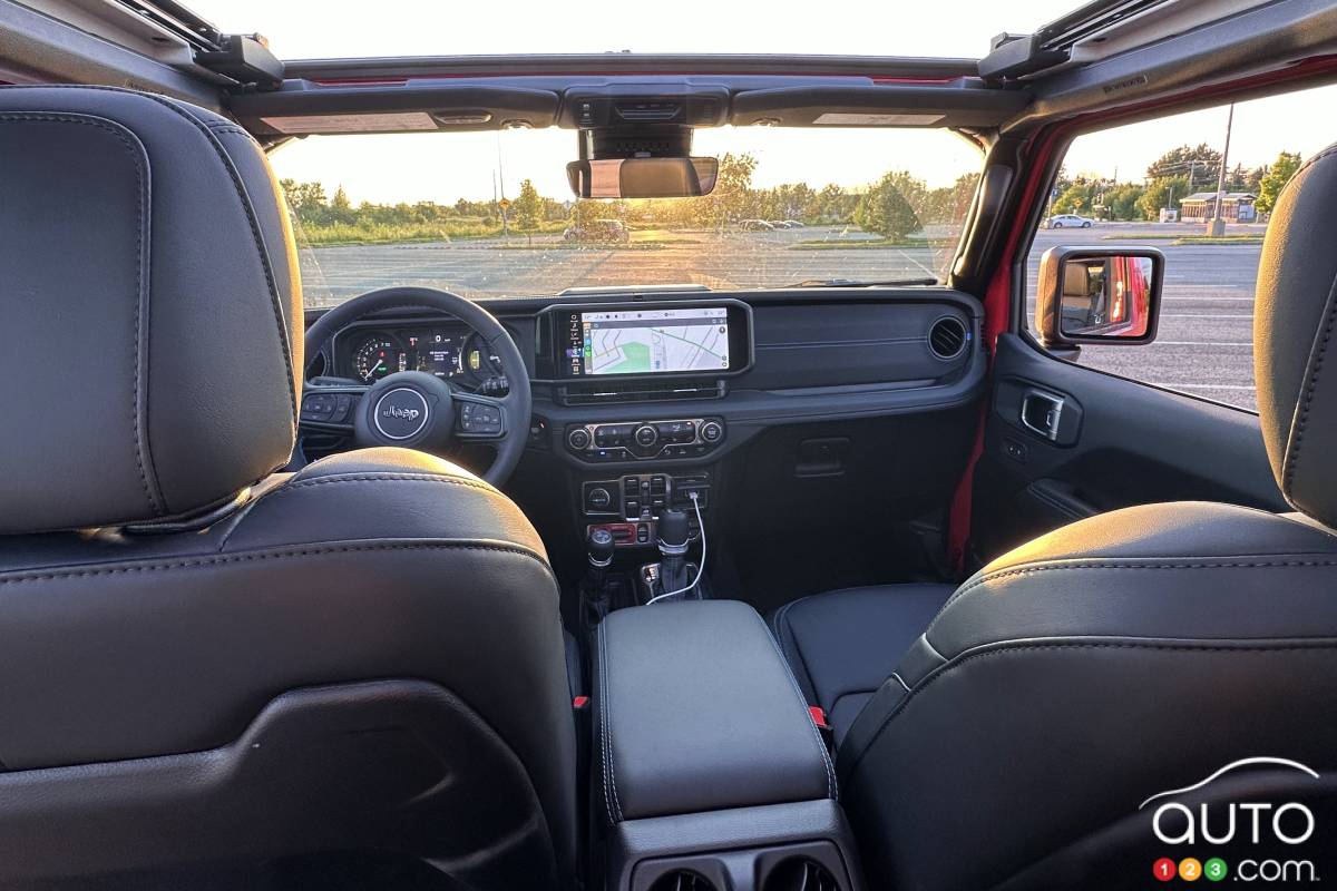 Jeep Wrangler Rubicon 4xe 2024, intérieur