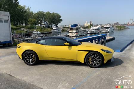 Aston Martin DB11 2020, profil