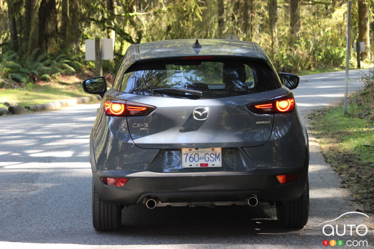 Mazda CX-3 2021, arrière