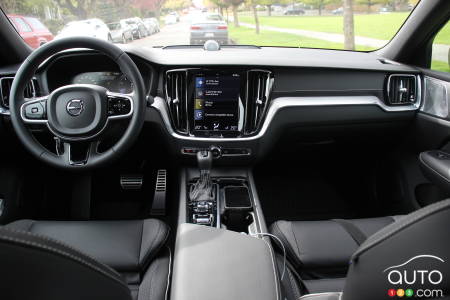 Volvo S60 T5 2021, intérieur