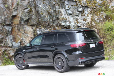 The 2021 Mercedes-AMG GLS 63, with its enormous tires