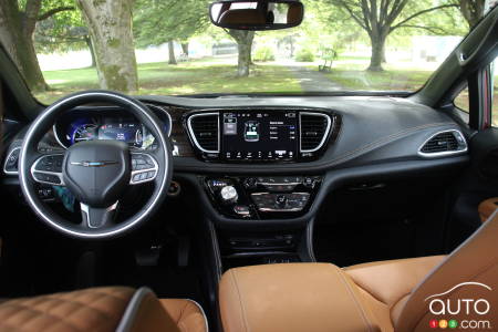 Chrysler Pacifica Hybride, intérieur