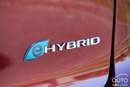 Chrysler Pacifica Hybride, écusson hybride