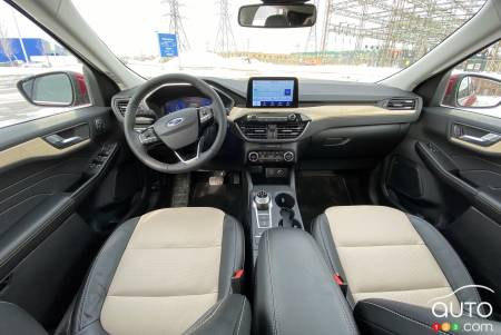 2022 Ford Escape PHEV, interior
