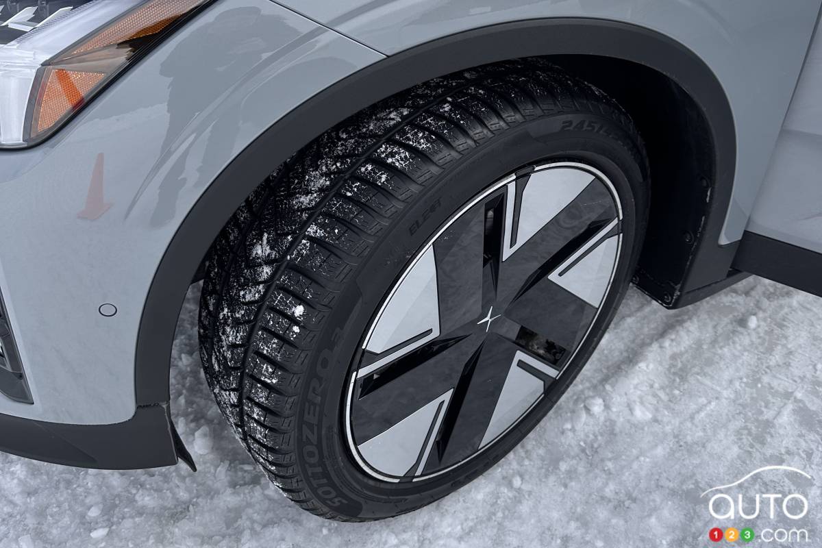 Le pneu Ice Friction, sur une Polestar 2