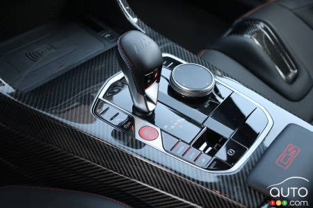 BMW M3 CS 2023, bas de console