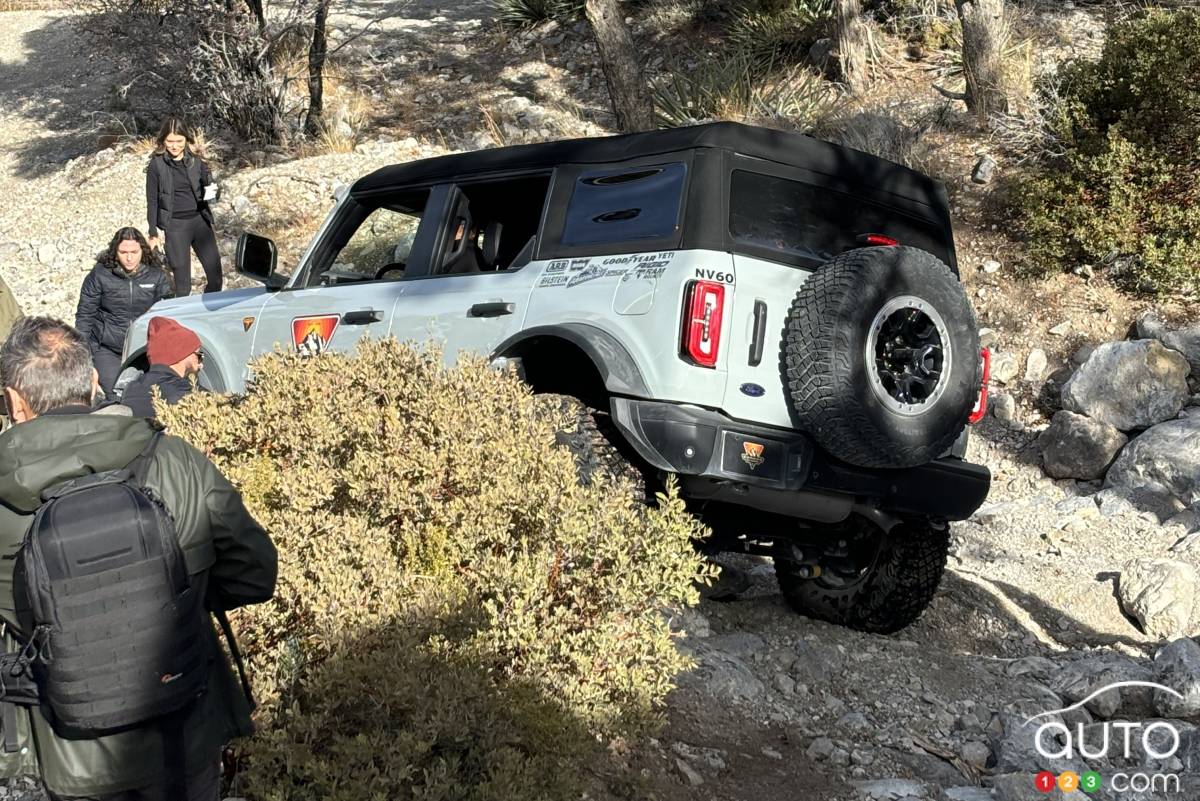 Autre manoeuvre délicat à bord du Ford Bronco