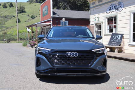 Front of 2024  Audi Q8 e-tron