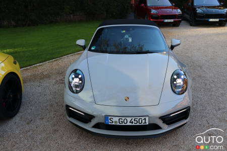 2022 Porsche 911 GTS Targa 4, front