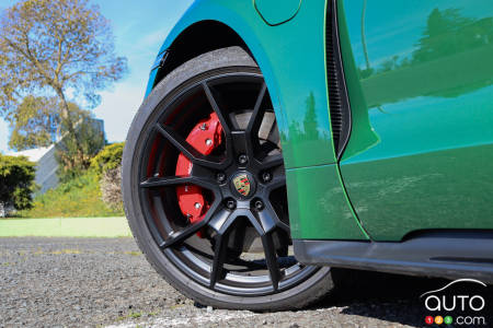 2022 Porsche Taycan GTS Sport Turismo, wheel