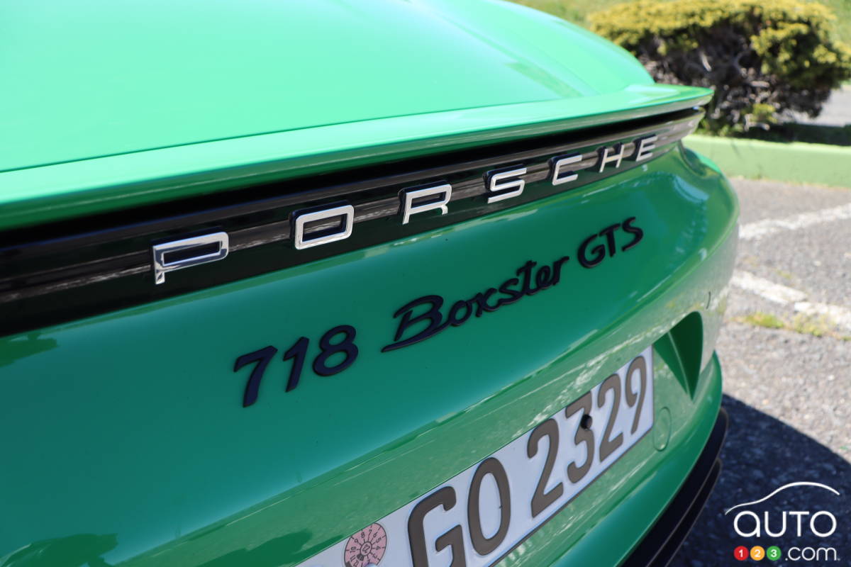 Porsche 718 Boxster GTS 4.0 2022, écusson sur coffre