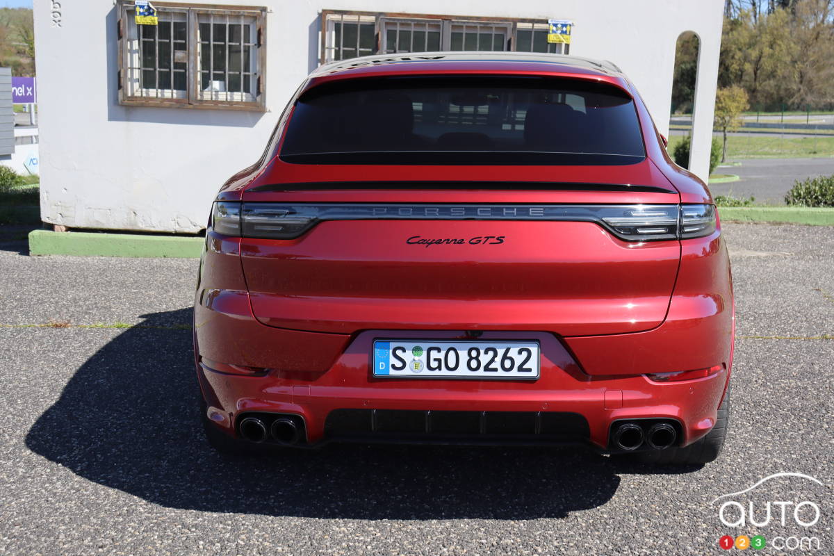 Porsche Cayenne GTS Coupé 2022, arrière