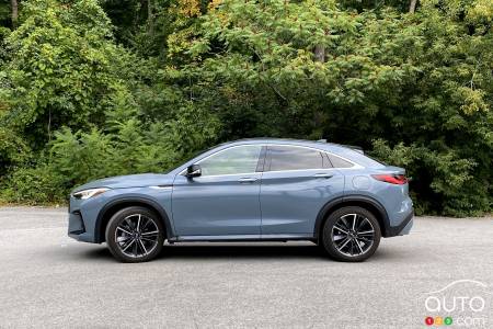 2023 Infiniti QX55 blue