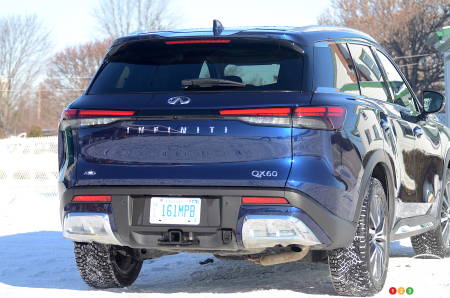 Infiniti QX60 2022, arrière