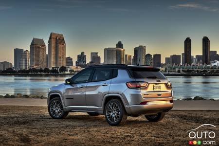 2022 Jeep Compass, three-quarters rear