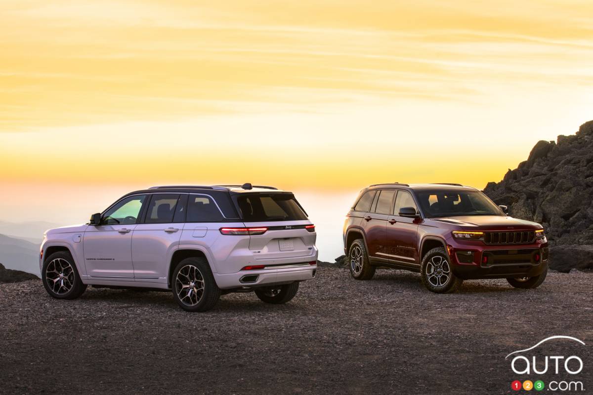 2022 Jeep Grand Cherokee and Trailhawk 4xe meeting