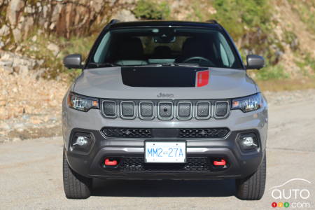Front of 2022 Jeep Compass Trailhawk