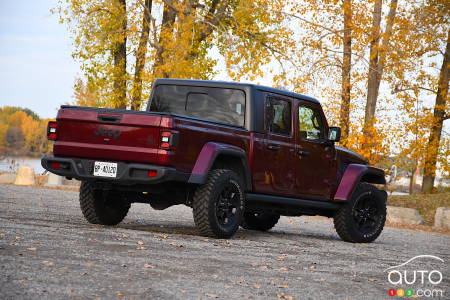 Jeep Gladiator Willys 2022: tres cuartos traseros