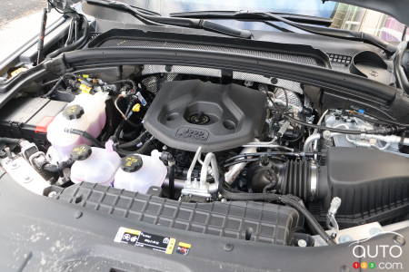 2023 Jeep Grand Cherokee 4xe Trailhawk - Engine