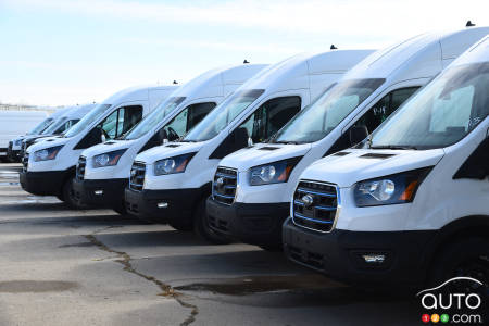 2024 Ford E-Transit, front
