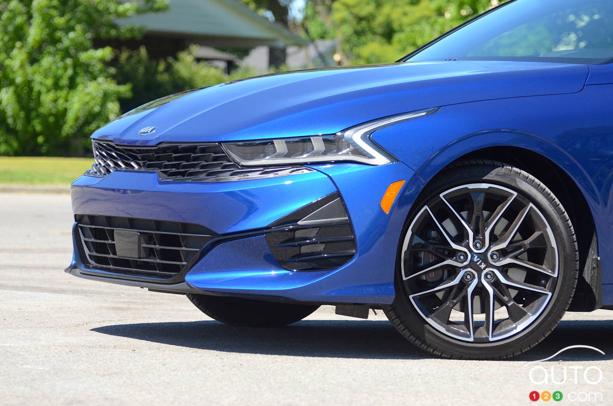 Kia K5 GT 2021, calandre