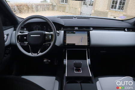 L'intérieur de Range Rover Velar 2024