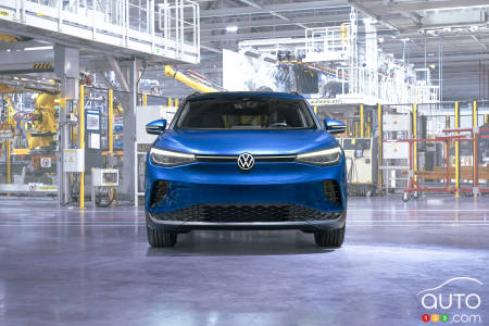 2023  Volkswagen ID.4, front