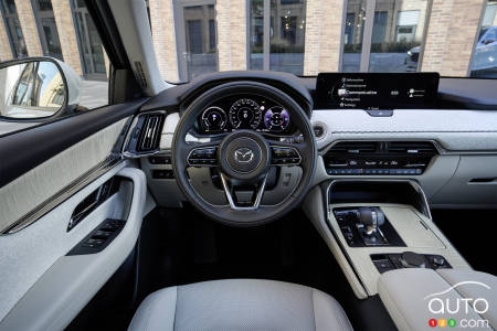 2023 Mazda CX-60 PHEV, steering wheel, dashboard