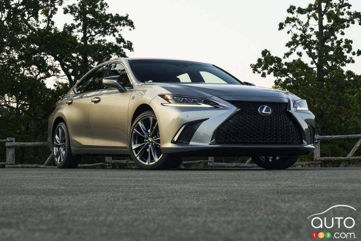 Lexus ES F-Sport 2021