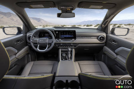 2023 Chevrolet Colorado ZR2, interior