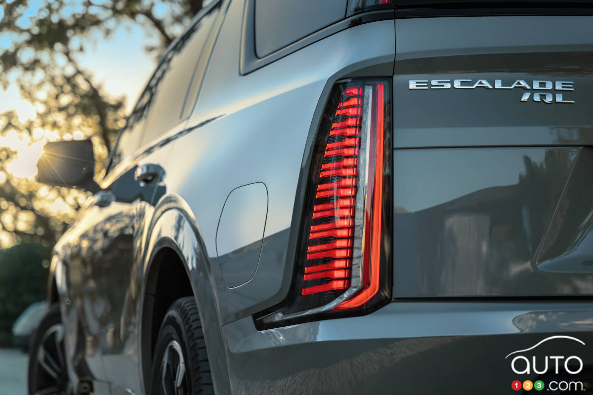 Le Cadillac Escalade IQL 2026, écusson