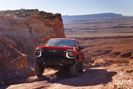 2027 Chevrolet Silverado ZR2 Bison