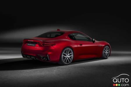 Maserati GranTurismo 2024 - Trois quarts arrière