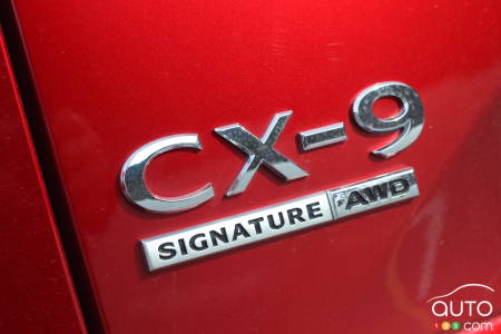 Mazda CX-9 Signature 2023 - Écusson