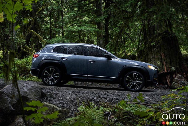 Mazda CX-50 GT Turbo 2023 - Profil