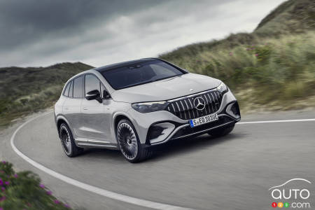 2024 Mercedes-AMG EQE SUV in grey