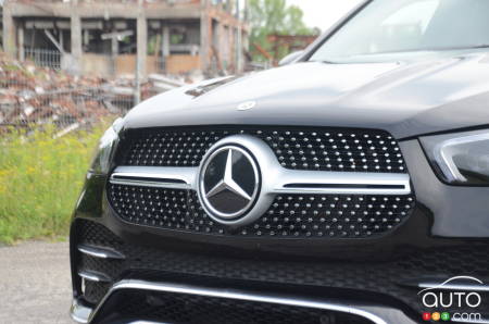 2021 Mercedes-Benz GLE 350, front grille