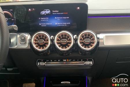 Mercedes-Benz EQB 2023 - Écran multimédia
