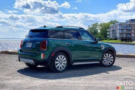 2022 Mini Cooper SE Countryman - Three quarter back